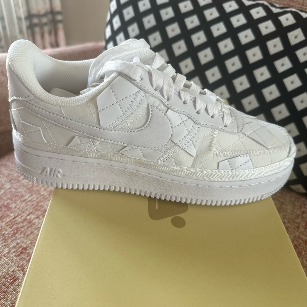 Brand new in box Nike Billie Elish Air Force 1